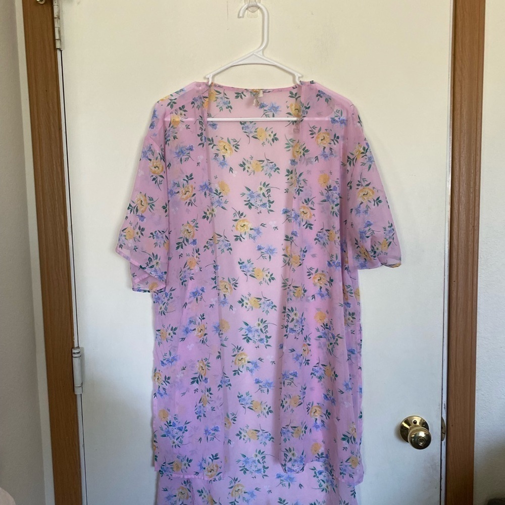Large ultra flirt, open front long line slits on sides kimono